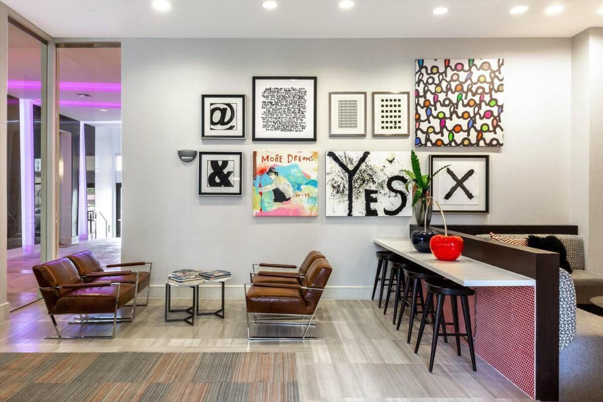 Black Swan - Rivera On Broadway - Free Parking Holiday home *