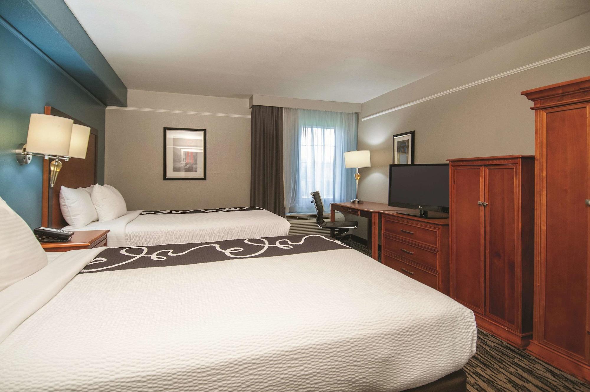 La Quinta By Wyndham Brooks Base Hotel
