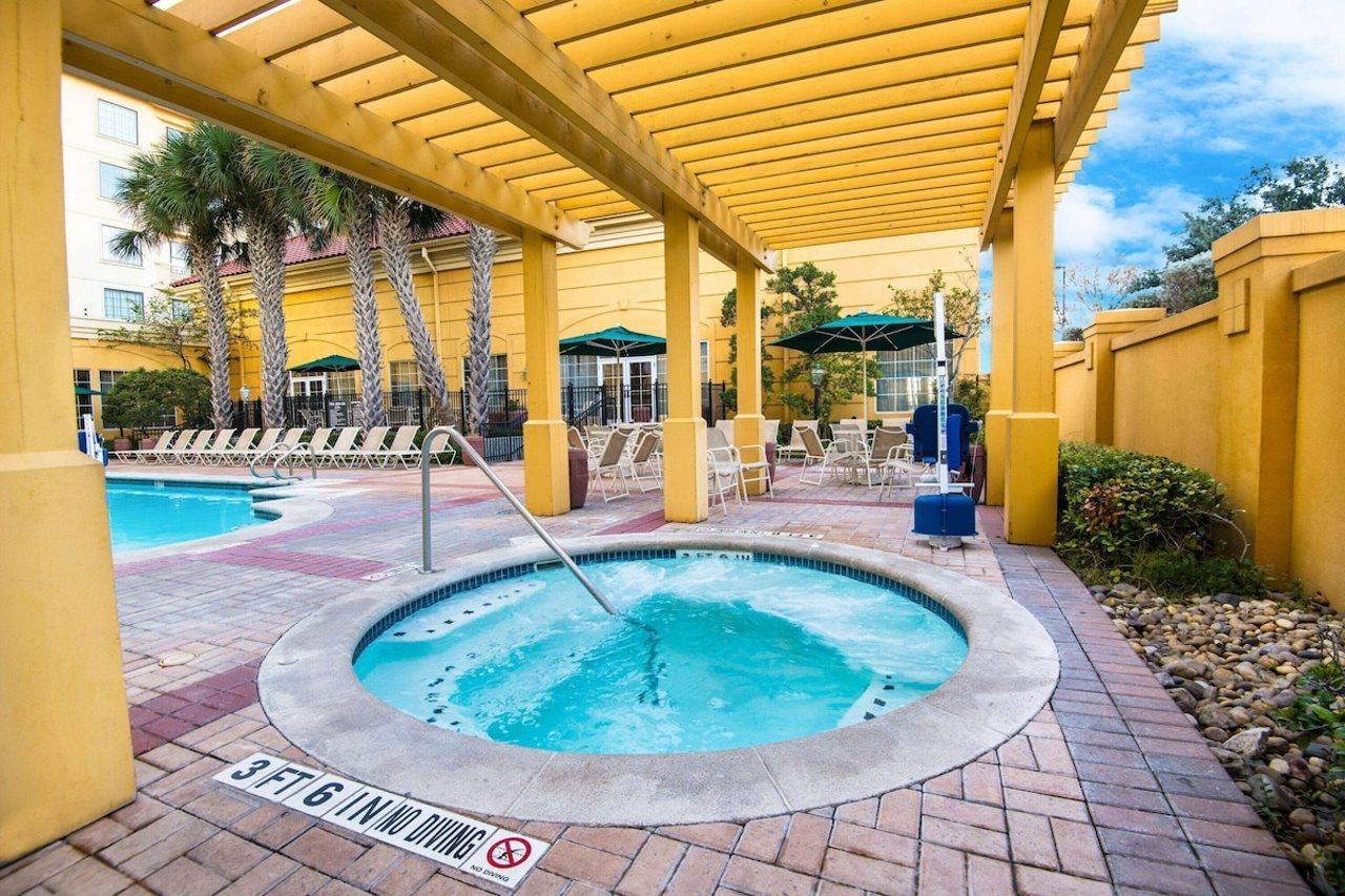 Hotel La Quinta & By Wyndham Riverwalk San Antonio