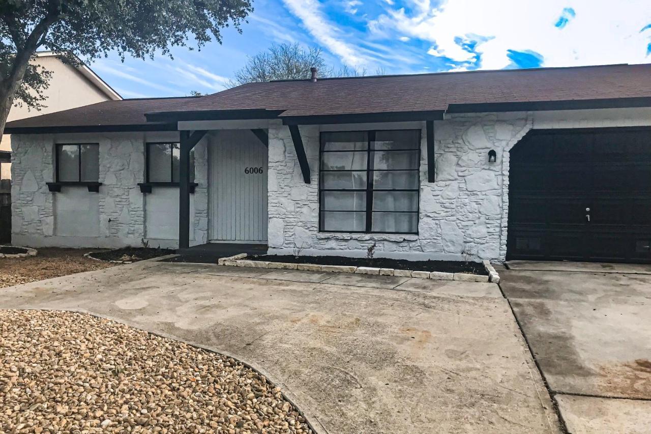 Lone Star Oasis Holiday home San Antonio