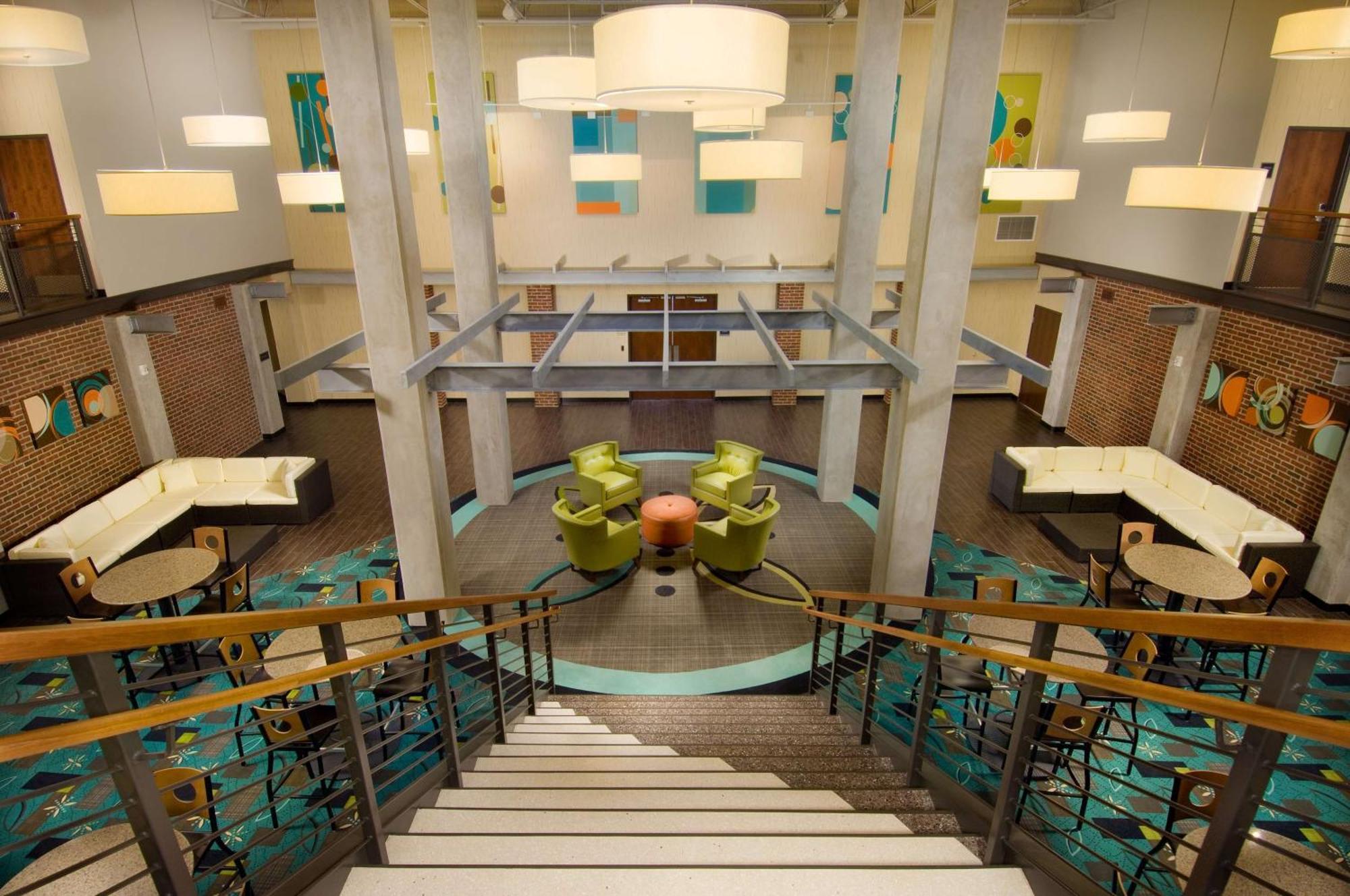 Drury Plaza North Stone Oak Hotel 3*