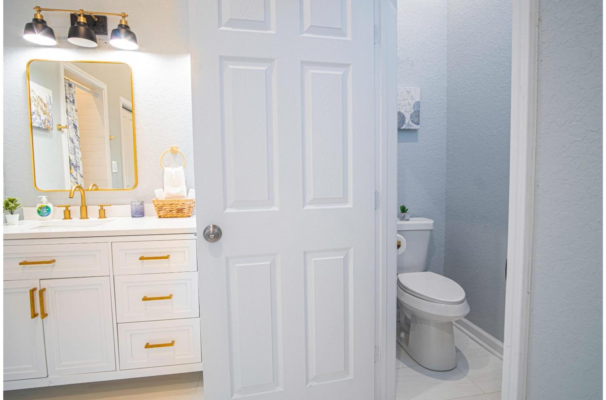 Holiday home Trendy Historical Near Downtown Attractions *