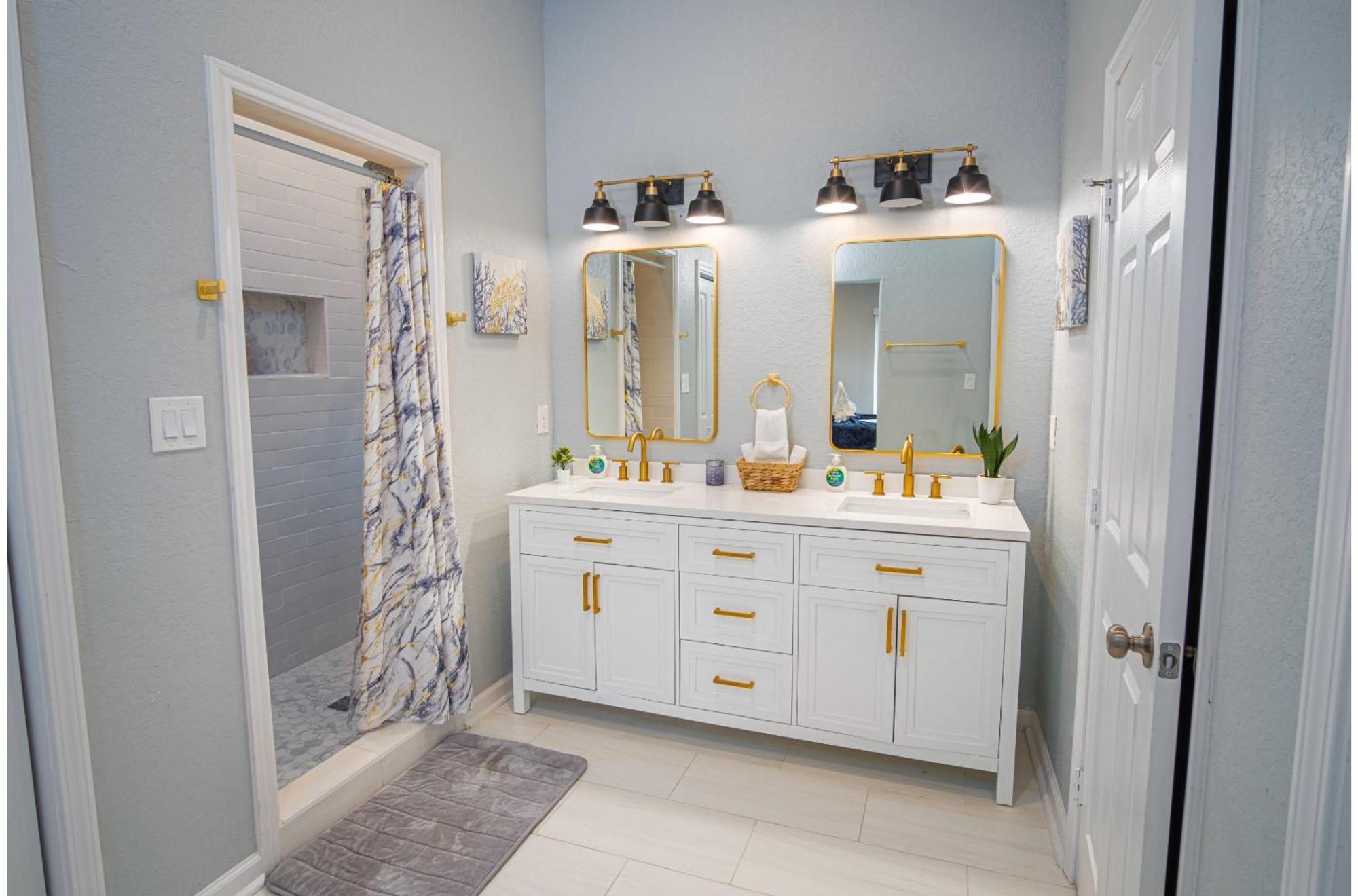 Trendy Historical Near Downtown Attractions Holiday home