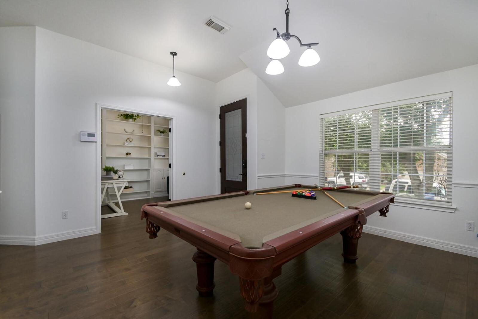 Texas Luxury 2 *