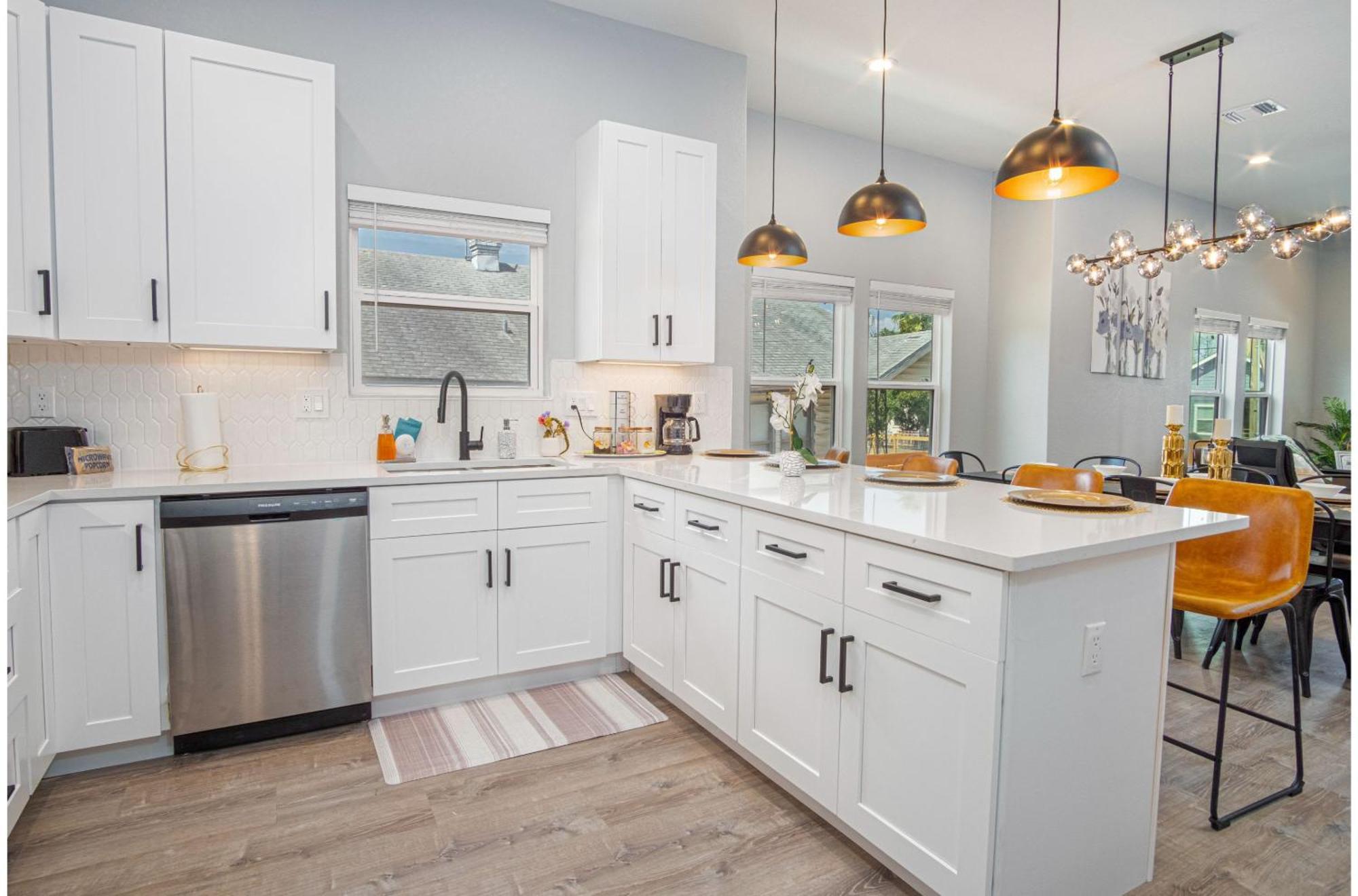 Inviting 4br2ba Near Downtown Riverwalk Holiday home