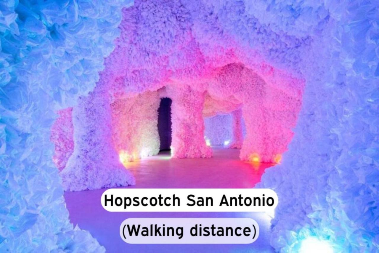 Modern 2Brescape W Gym Parking Near Rvrwalk & Dome * San Antonio