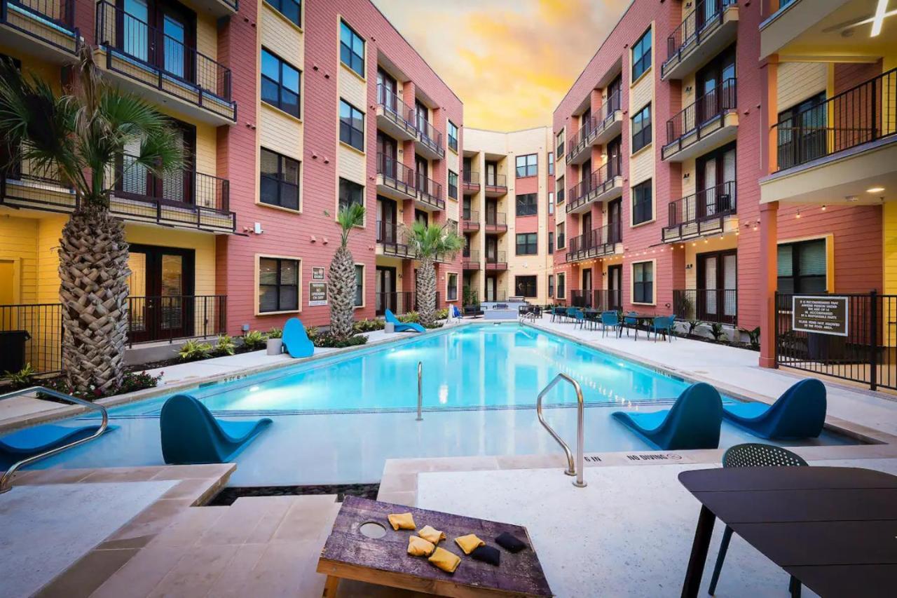 Apartment Modern 2Brescape W Gym Parking Near Rvrwalk & Dome