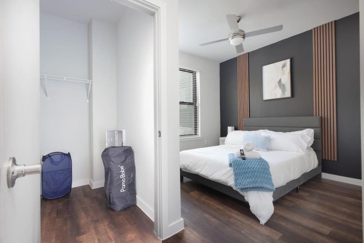 Modern 2Brescape W Gym Parking Near Rvrwalk & Dome * San Antonio