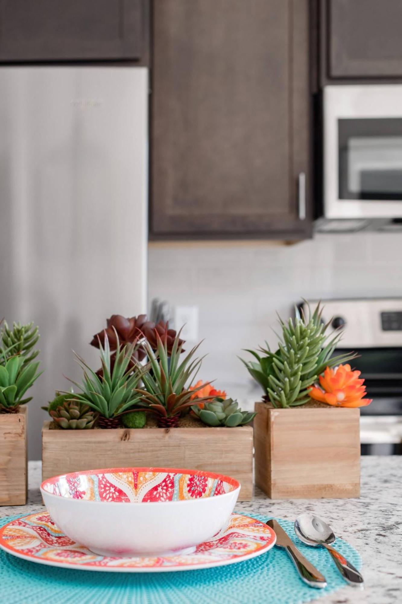 Explore The River Walk From Artsy Designer Retro Chic Holiday home San Antonio
