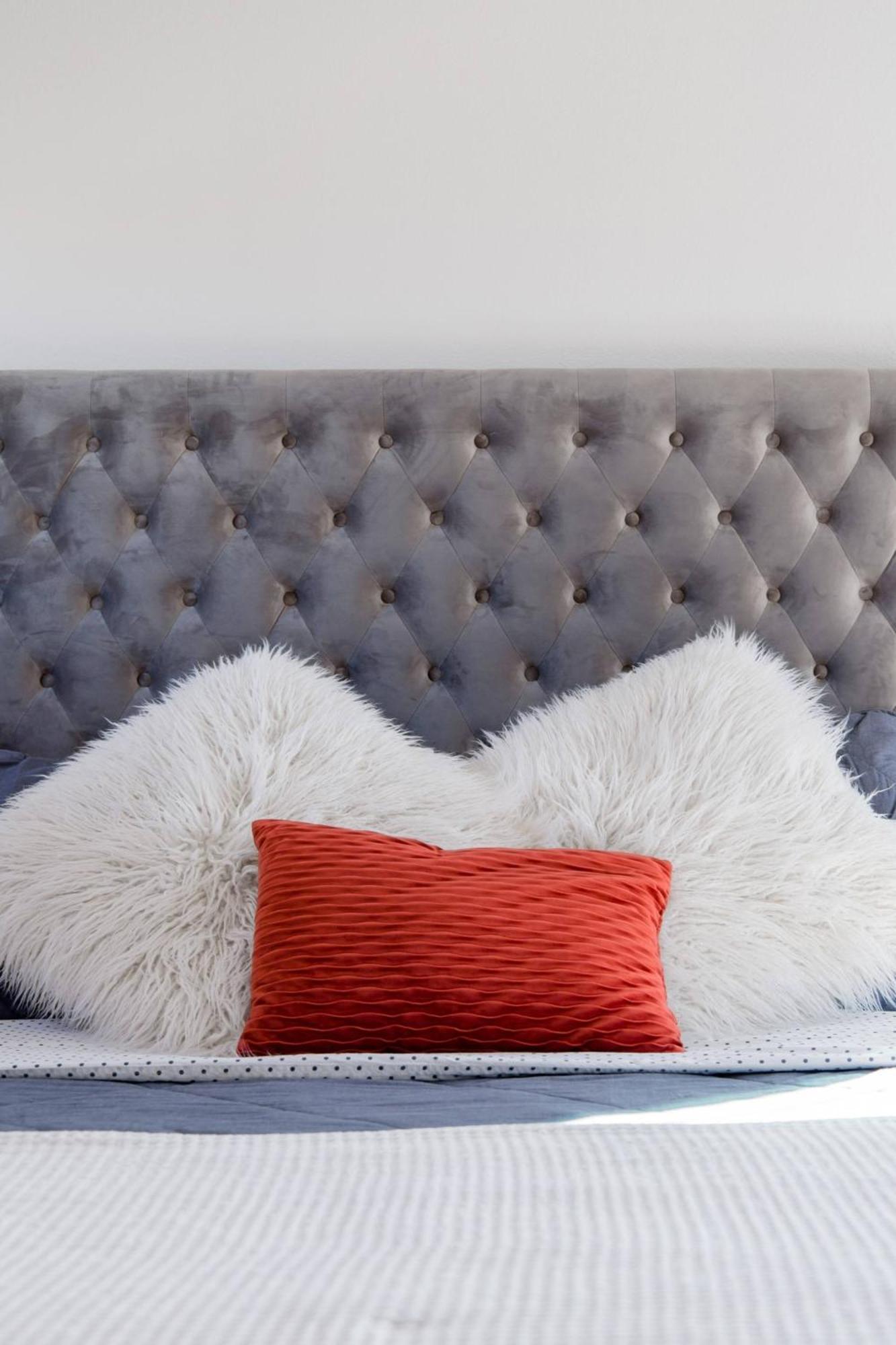 Holiday home Explore The River Walk From Artsy Designer Retro Chic *