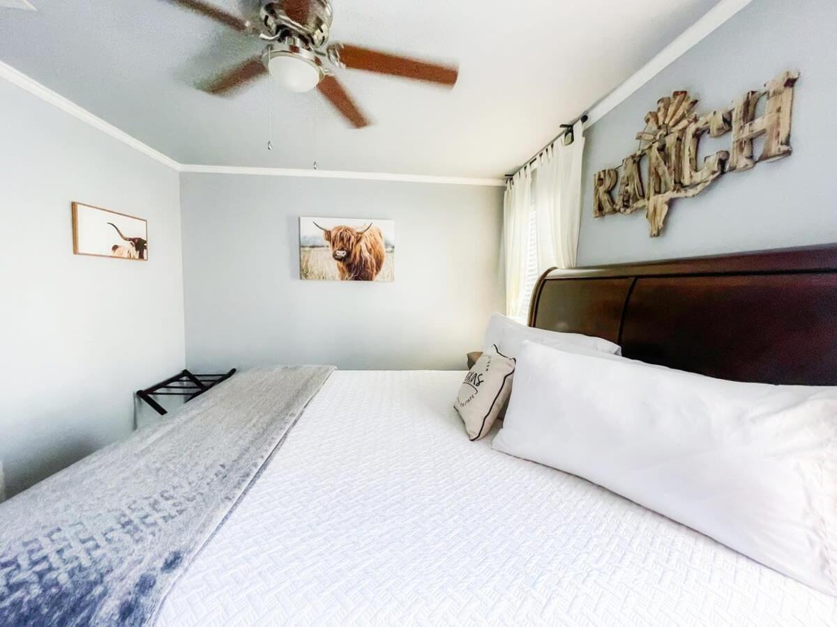 Holiday home Upscale Townhouse Heart Of Sa's Medical Center
