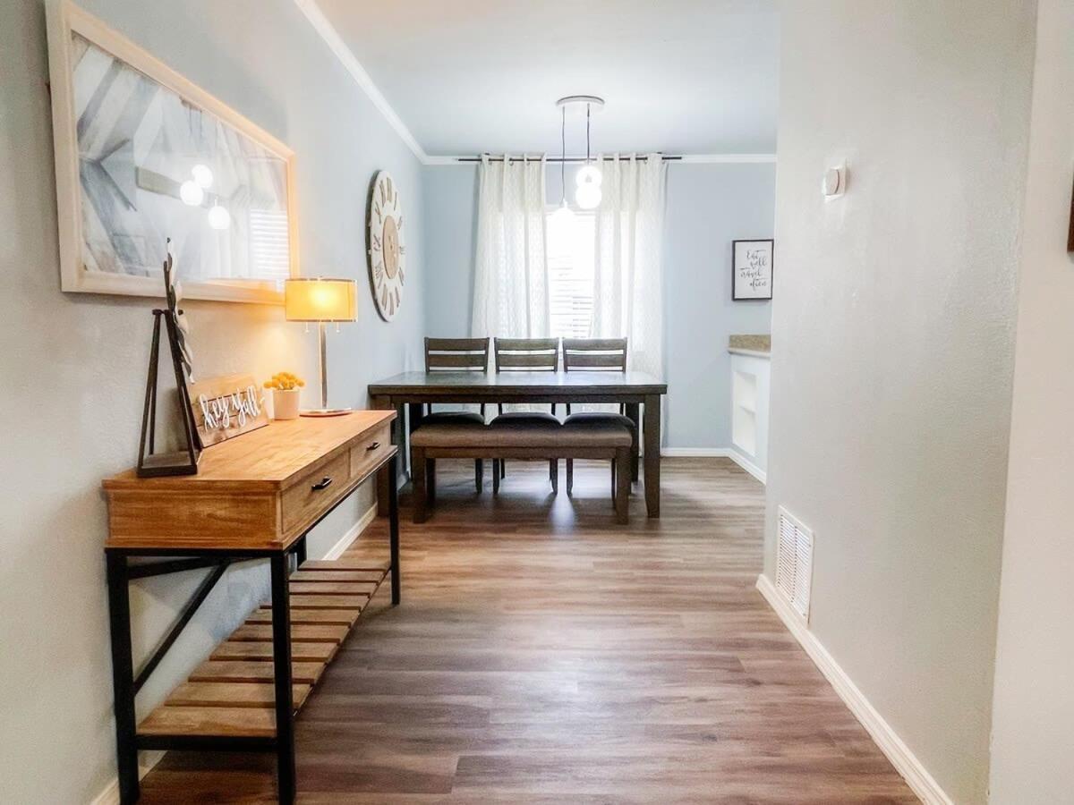 Holiday home Upscale Townhouse Heart Of Sa's Medical Center San Antonio