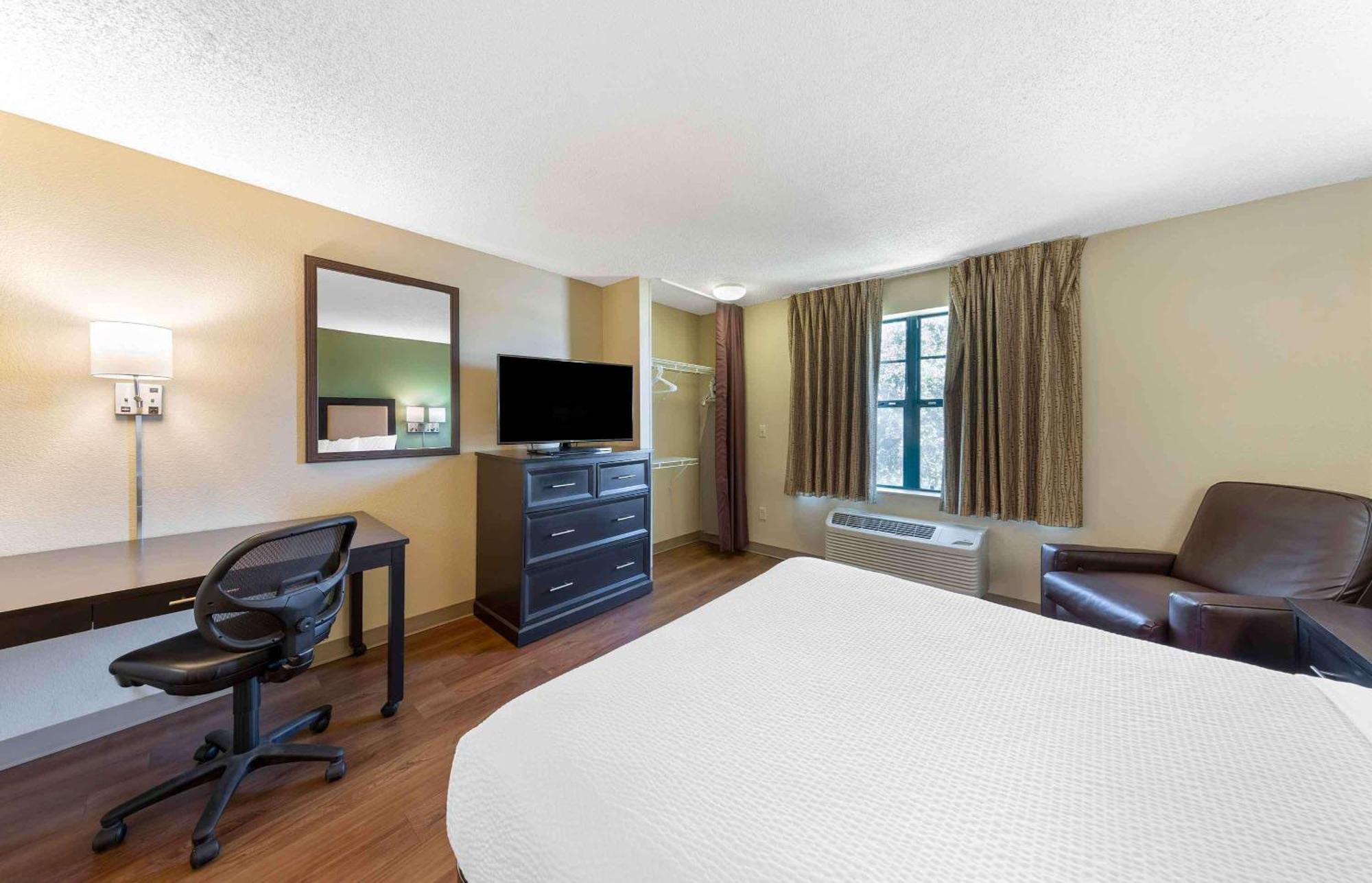 Extended America - - North Hotel 2*