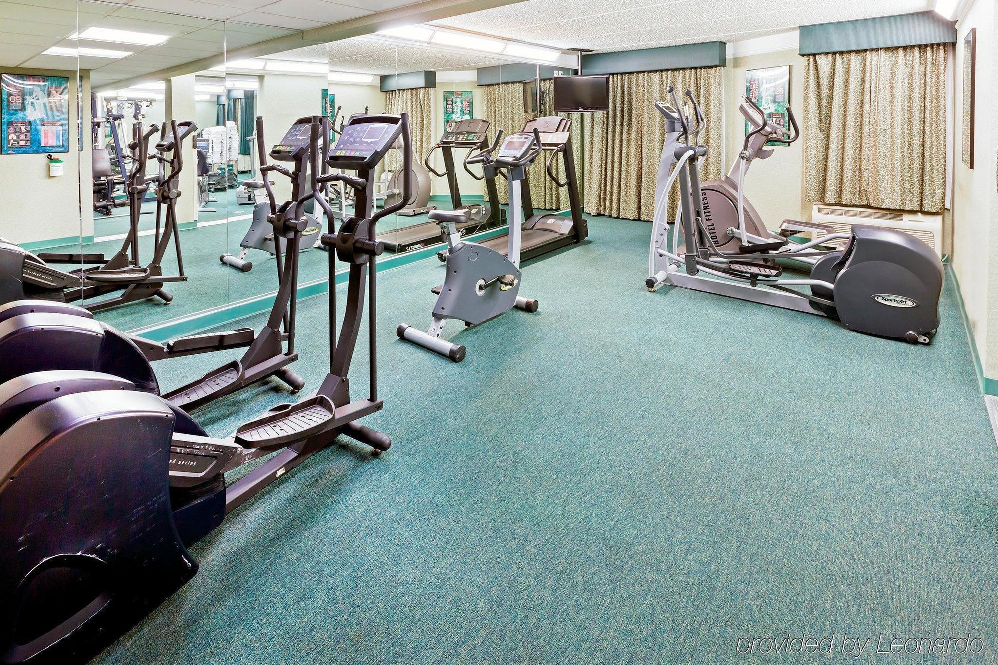 La Quinta & By Wyndham Riverwalk Hotel 3*