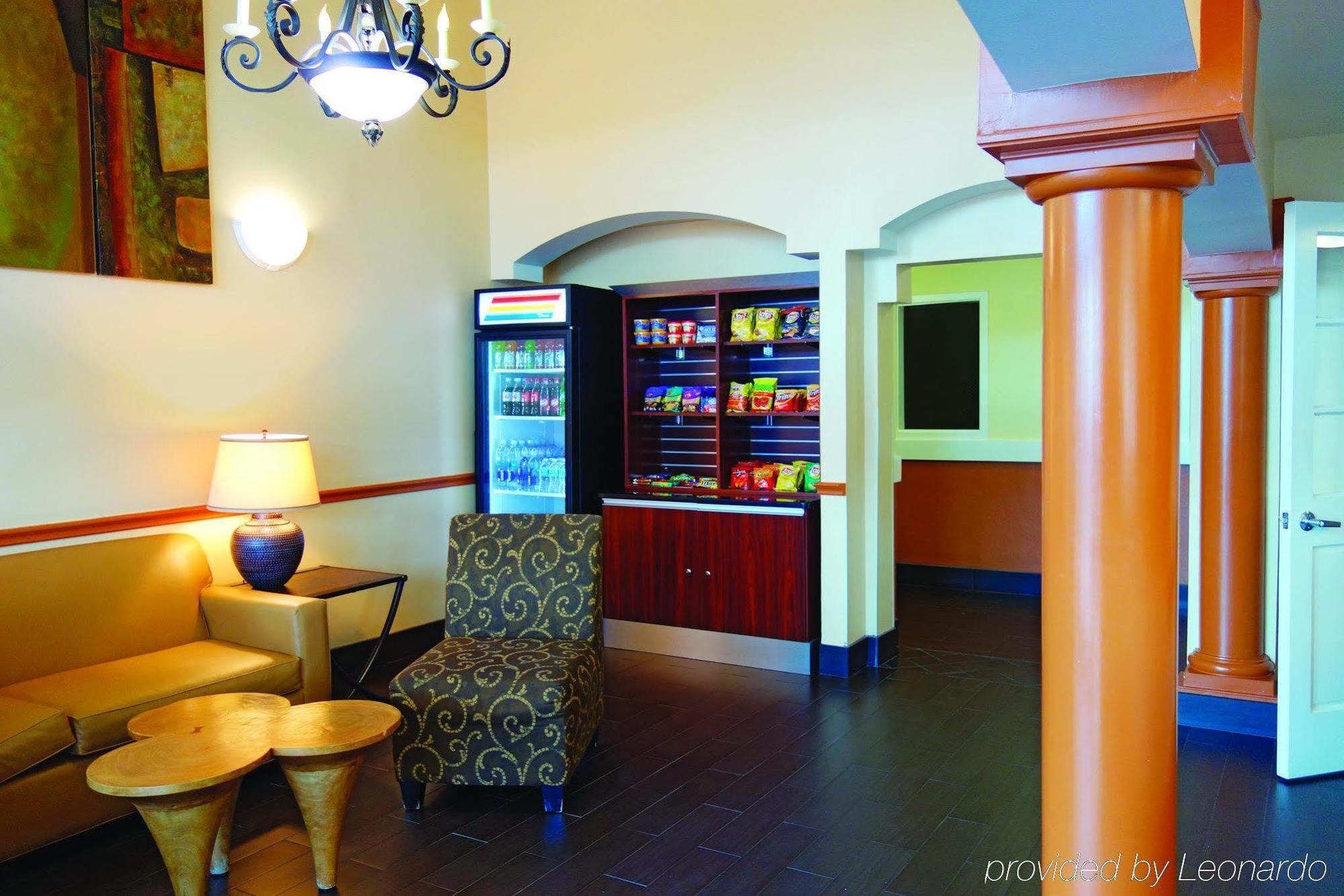 La Quinta By Wyndham Brooks Base Hotel San Antonio