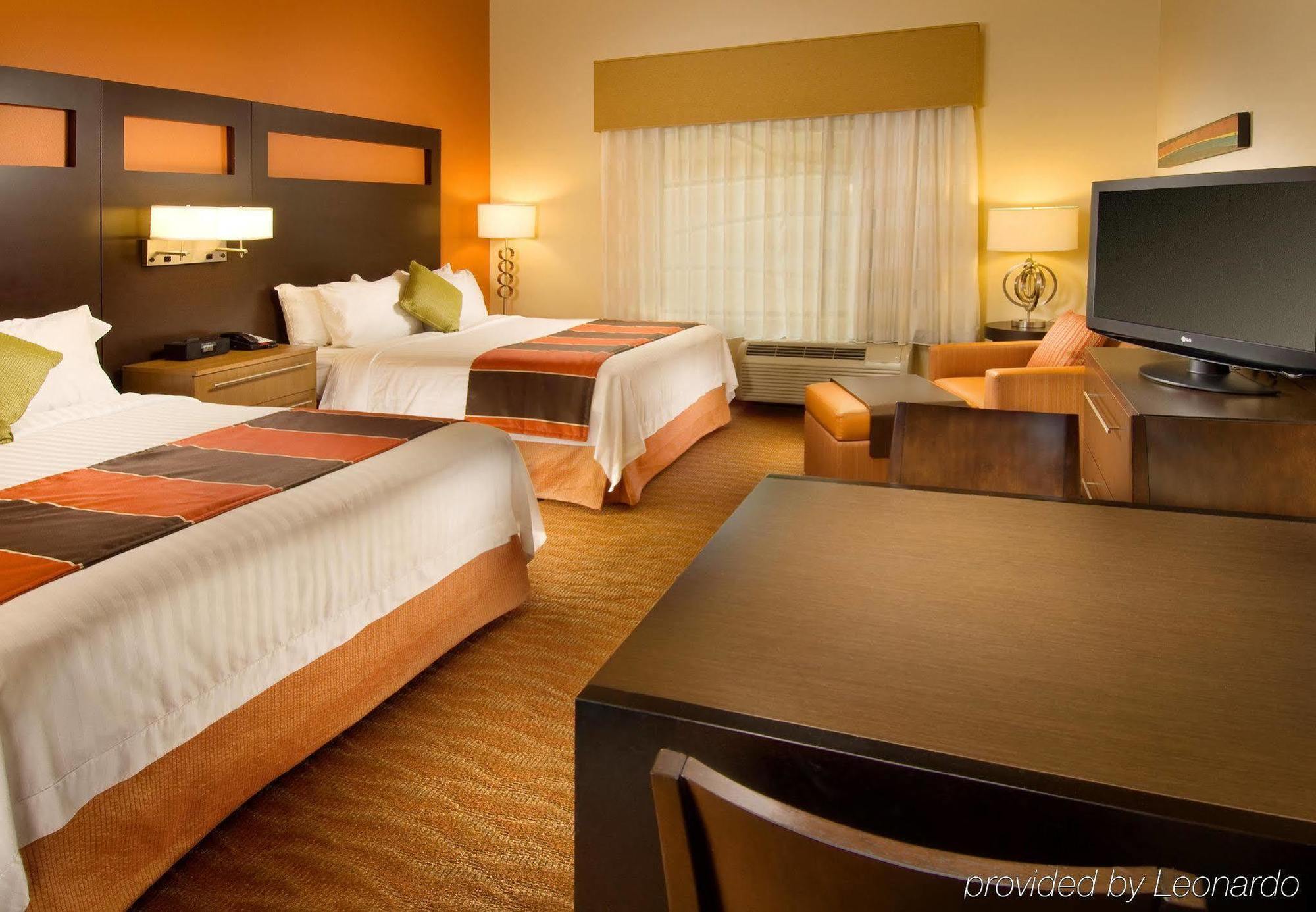 Towneplace By Marriott Downtown Riverwalk Hotel