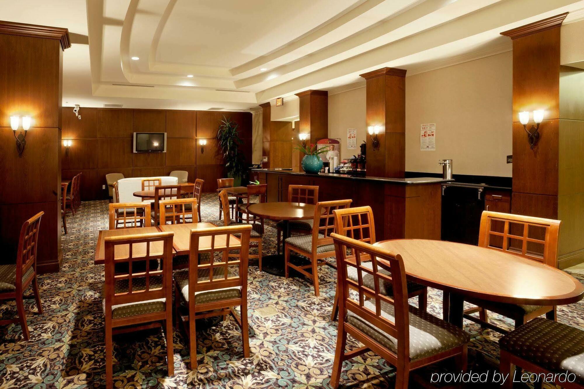 Staybridge Downtown Convention Center By Ihg Hotel 3*
