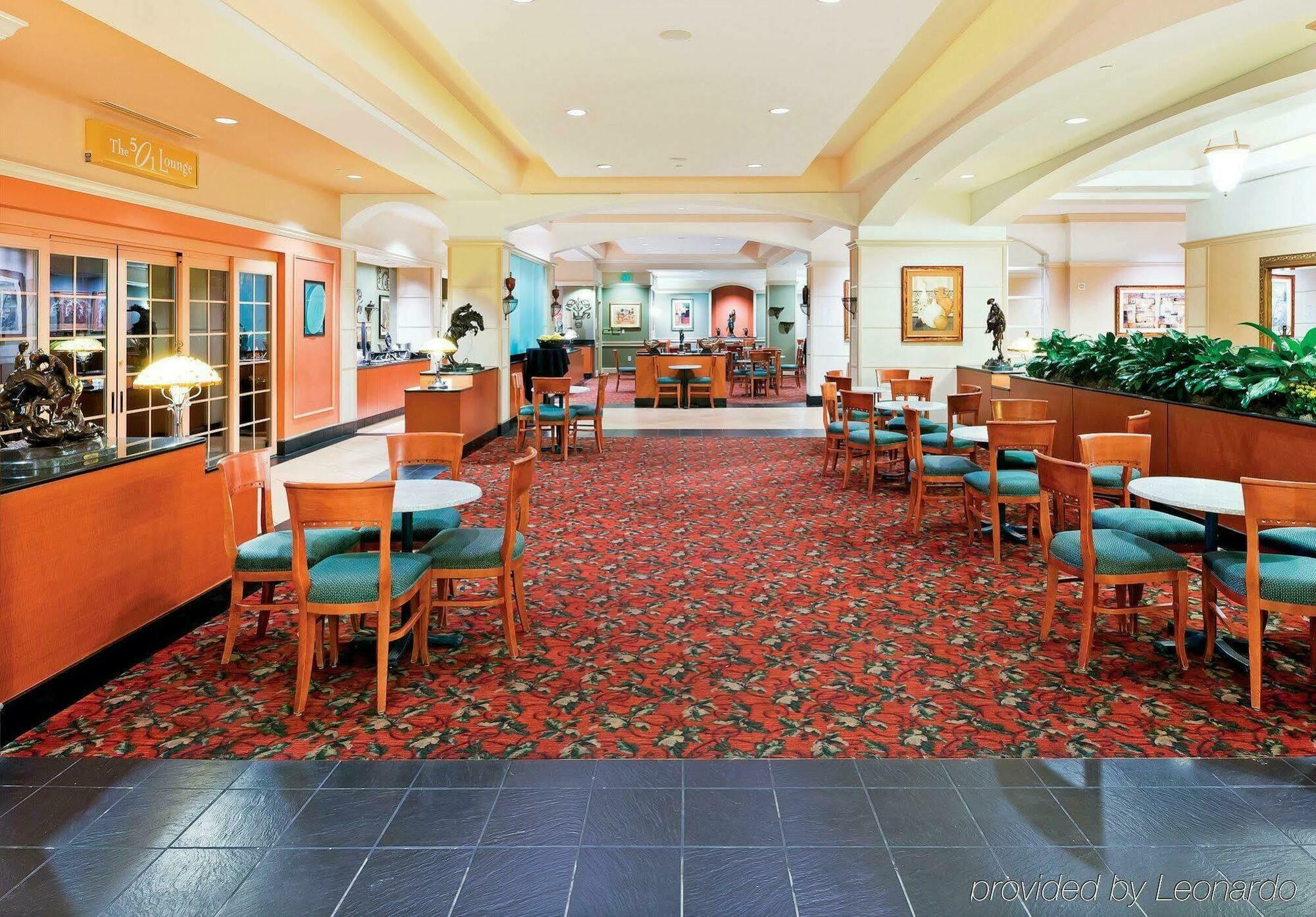Hotel La Quinta & By Wyndham Riverwalk San Antonio