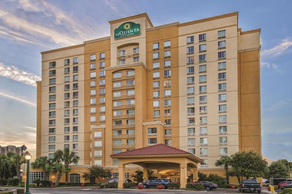 La Quinta & By Wyndham Riverwalk 3*