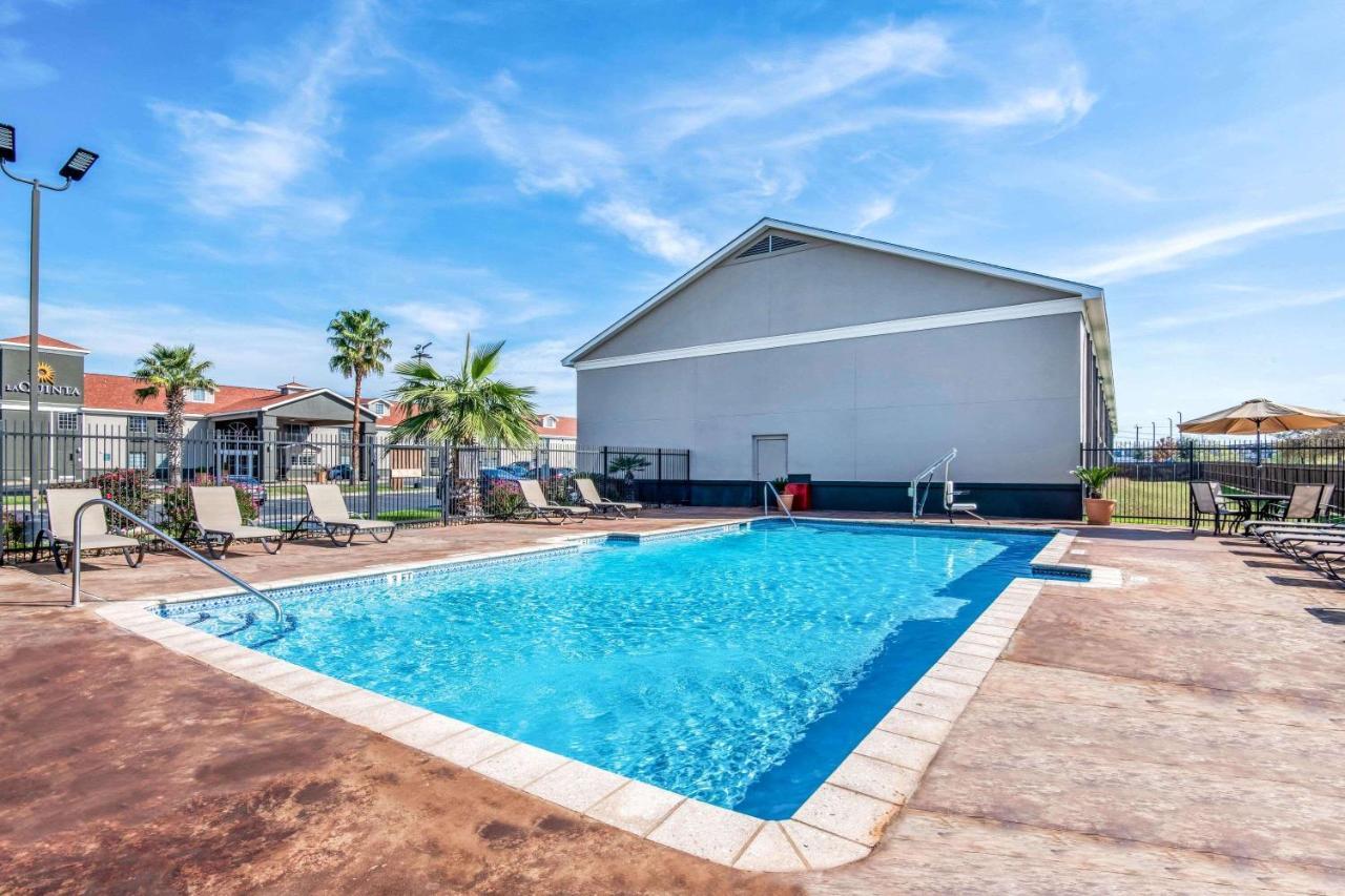 Hotel La Quinta By Wyndham Brooks Base San Antonio