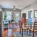 Charming Getaway Less Than 1 Mi To Dtwn And River Walk!