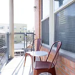 Wanderjaunt - Southtown Apartments