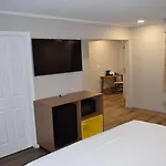 Days Inn by Wyndham San Antonio Alamo/Riverwalk