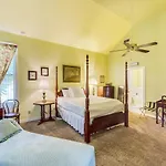 Yellow Rose Bed & Breakfast