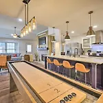 San Antonio Family Home With Game Room And Fire Pit!