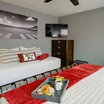 San Antonio Home With Private Hot Tub Pet Friendly!