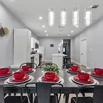 Charming Walkable 4 Br2.5 Ba Near Dtown Riverwalk