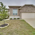 Pet-Friendly San Antonio Home Near Lackland Afb!