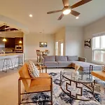 Pet-Friendly San Antonio Home Near Lackland Afb!