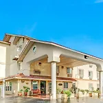 Super 8 By Wyndham San Antonio/Fiesta