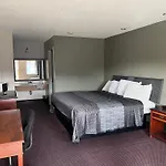 Hallmark Inn And Suites