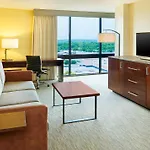 Doubletree By Hilton San Antonio Airport