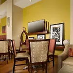 Hampton Inn And Suites San Antonio Airport