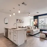 Stylish Riverview Condo On The Riverwalk #1441