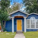 The Retro Retreat - Close To Downtown, Fort Sam
