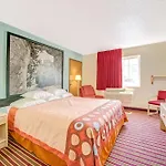 Super 8 By Wyndham San Antonio/Fiesta