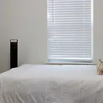 Cozy, Urban Retreat In Downtown San Antonio