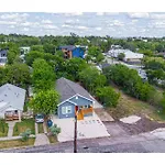 Comfortable 4Br2.5Ba Family Home Near Riverwalk