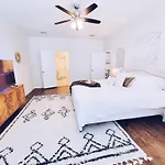 Luxury San Antonio Home - Total 5 Beds With 2 King Beds, Near Seaworld, Six Flags And Attractions