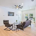 Urban Delight 4Br3Ba Near City Center