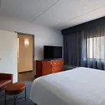 Courtyard By Marriott San Antonio Medical Center