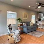 Comfy Big Private Room In Shared Home- 2Miles Alamodome