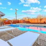 Aloha 4Br Private Pool Tiki Bar & Game Lounge!