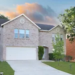 Stone Oak Retreat Hot Tub & Plunge Pool