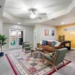 Perfect Sa Getaway! Near Lackland Sea World Downtown Riverwalk