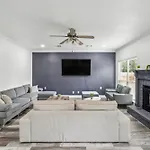 Pool, Games & Bbq Luxury Texas Home